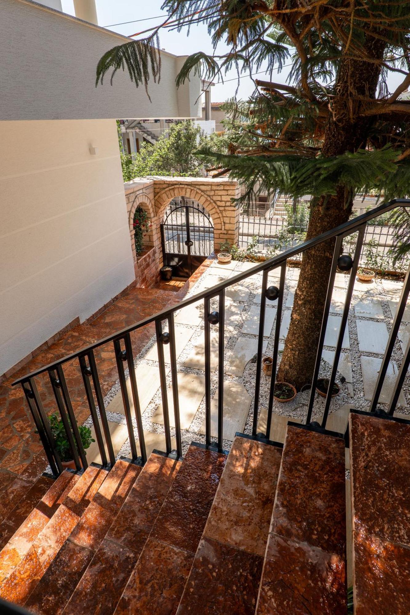 Kamara Rooms Sarandë Eksteriør bilde