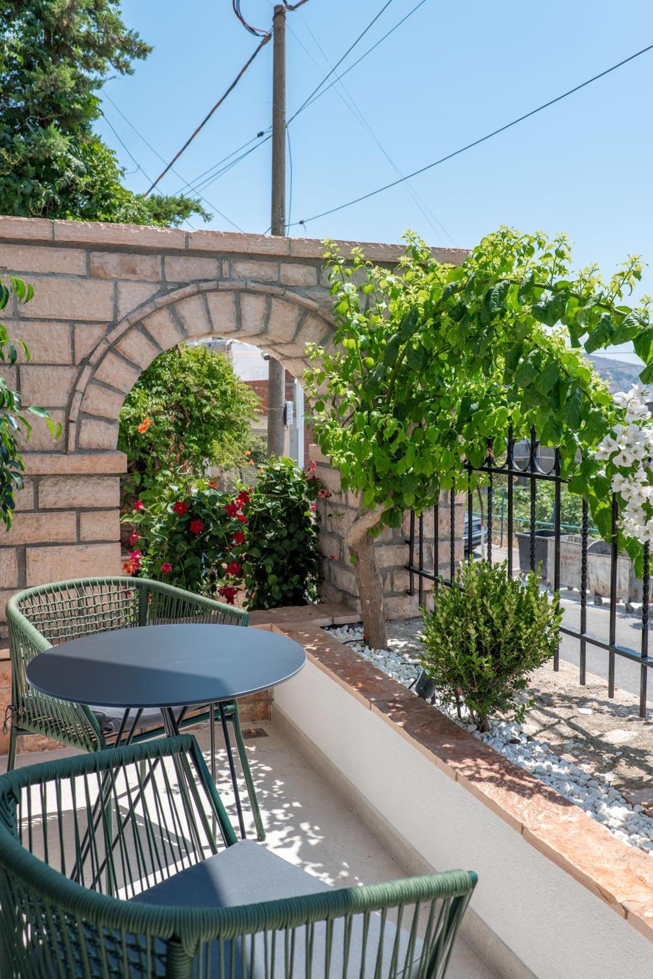 Kamara Rooms Sarandë Eksteriør bilde